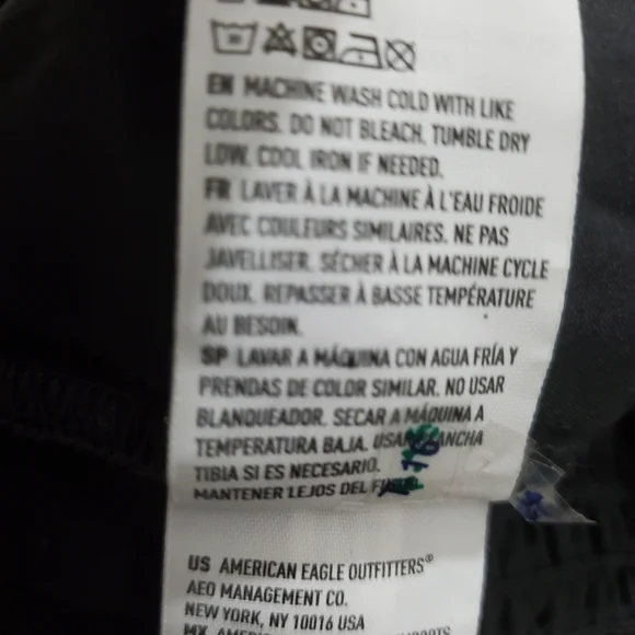 NWT American Eagle Grey Eyelet Romper Size Large Sleeveless Casual - Picture 11 of 12